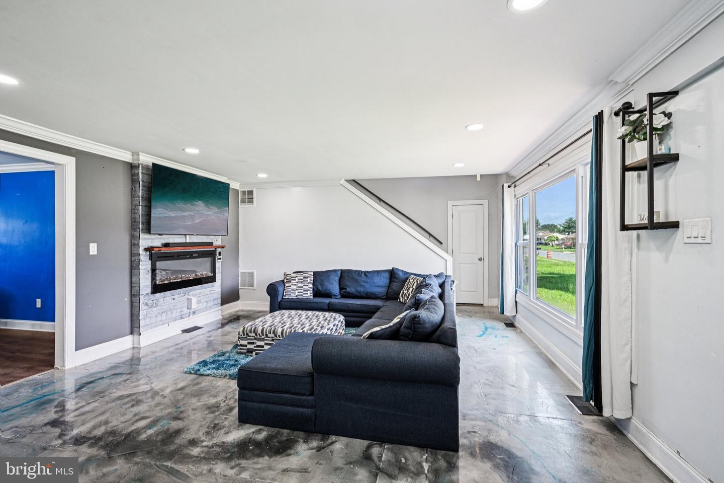 8 Stagecoach Rd