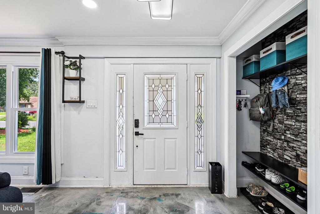 8 Stagecoach Rd