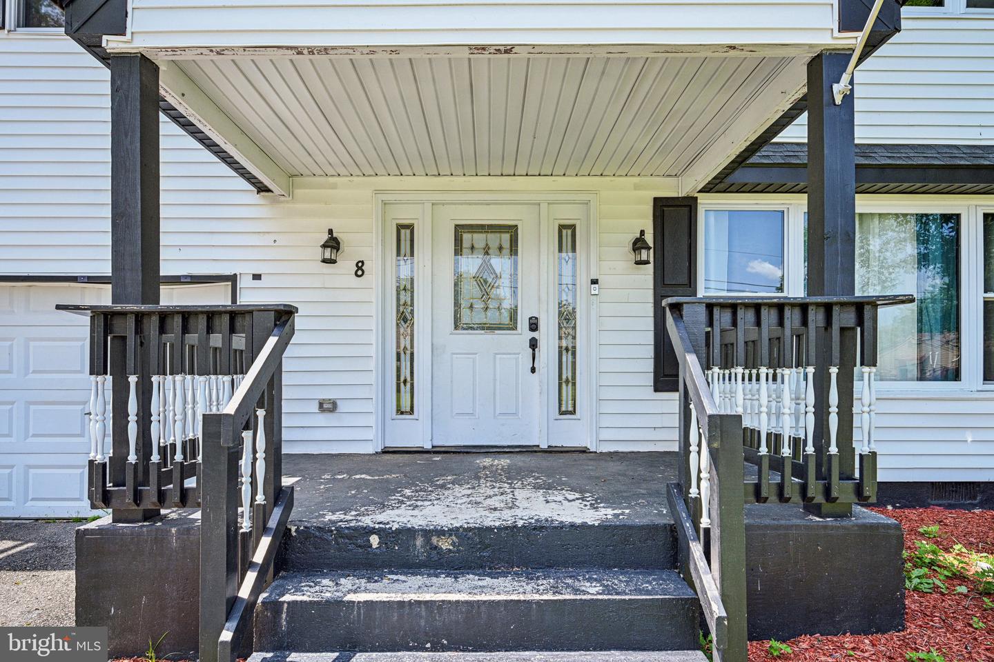 8 Stagecoach Rd
