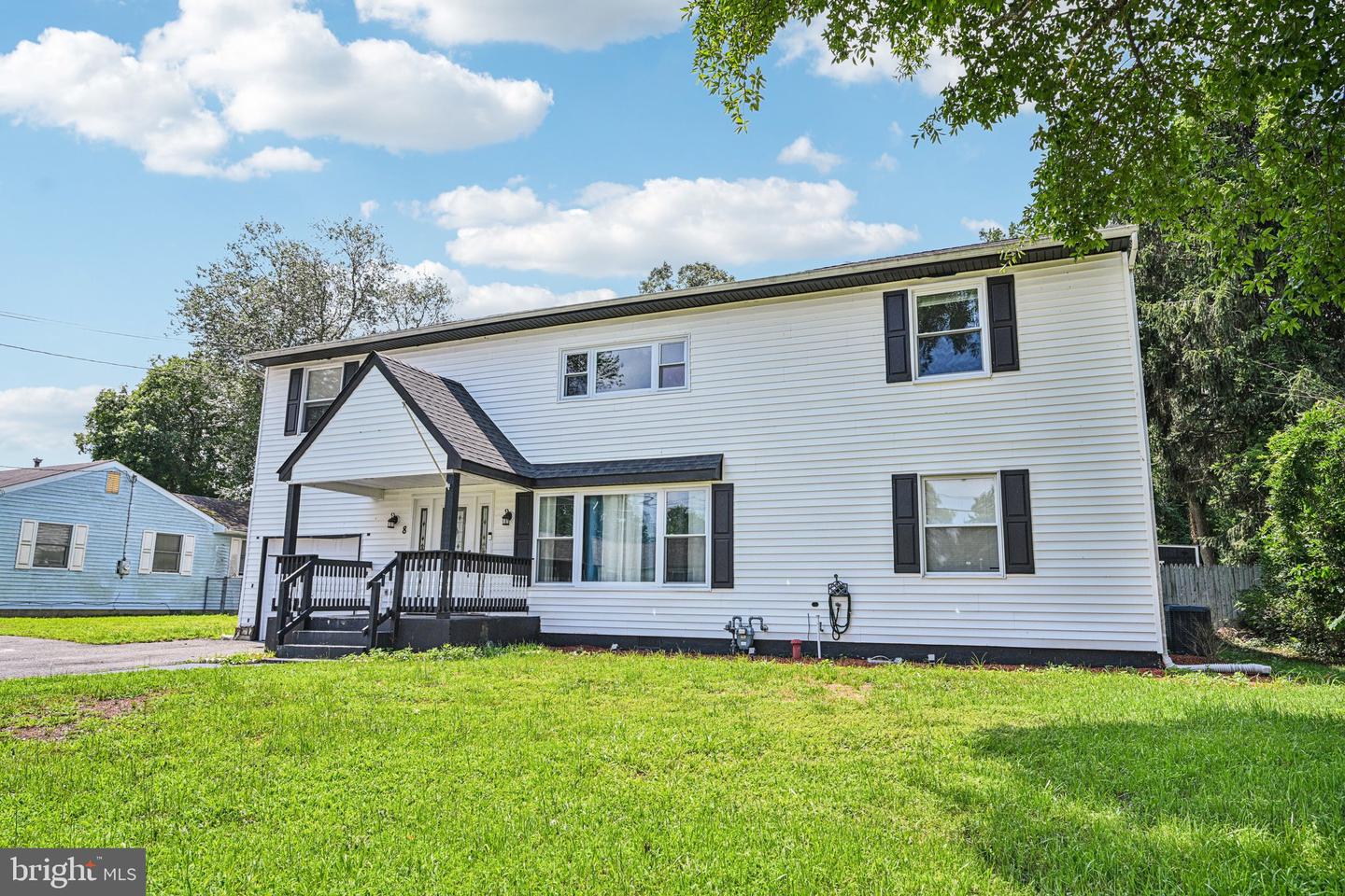 8 Stagecoach Rd
