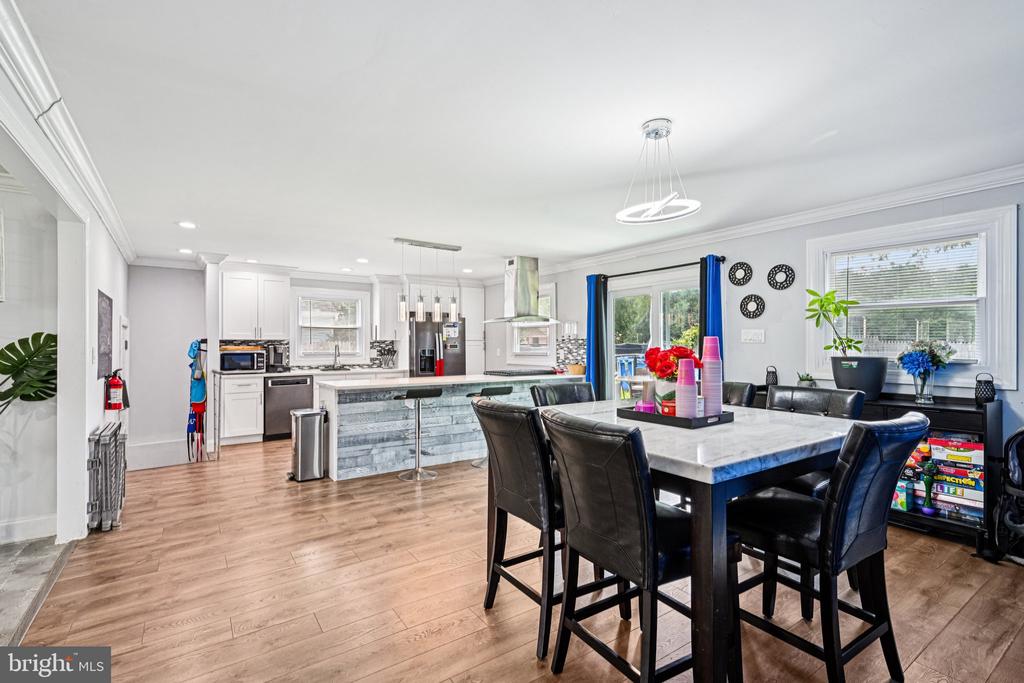 8 Stagecoach Rd