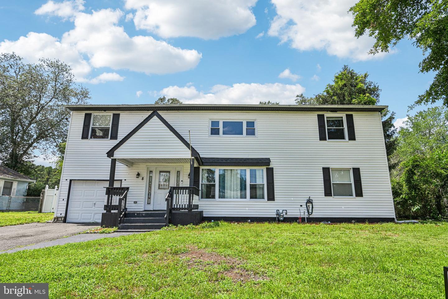 8 Stagecoach Rd