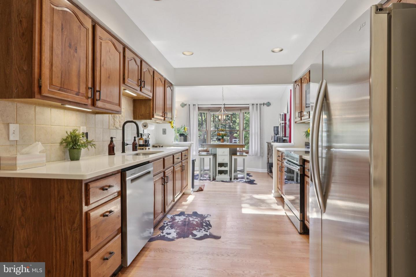 4 Roxbury Dr