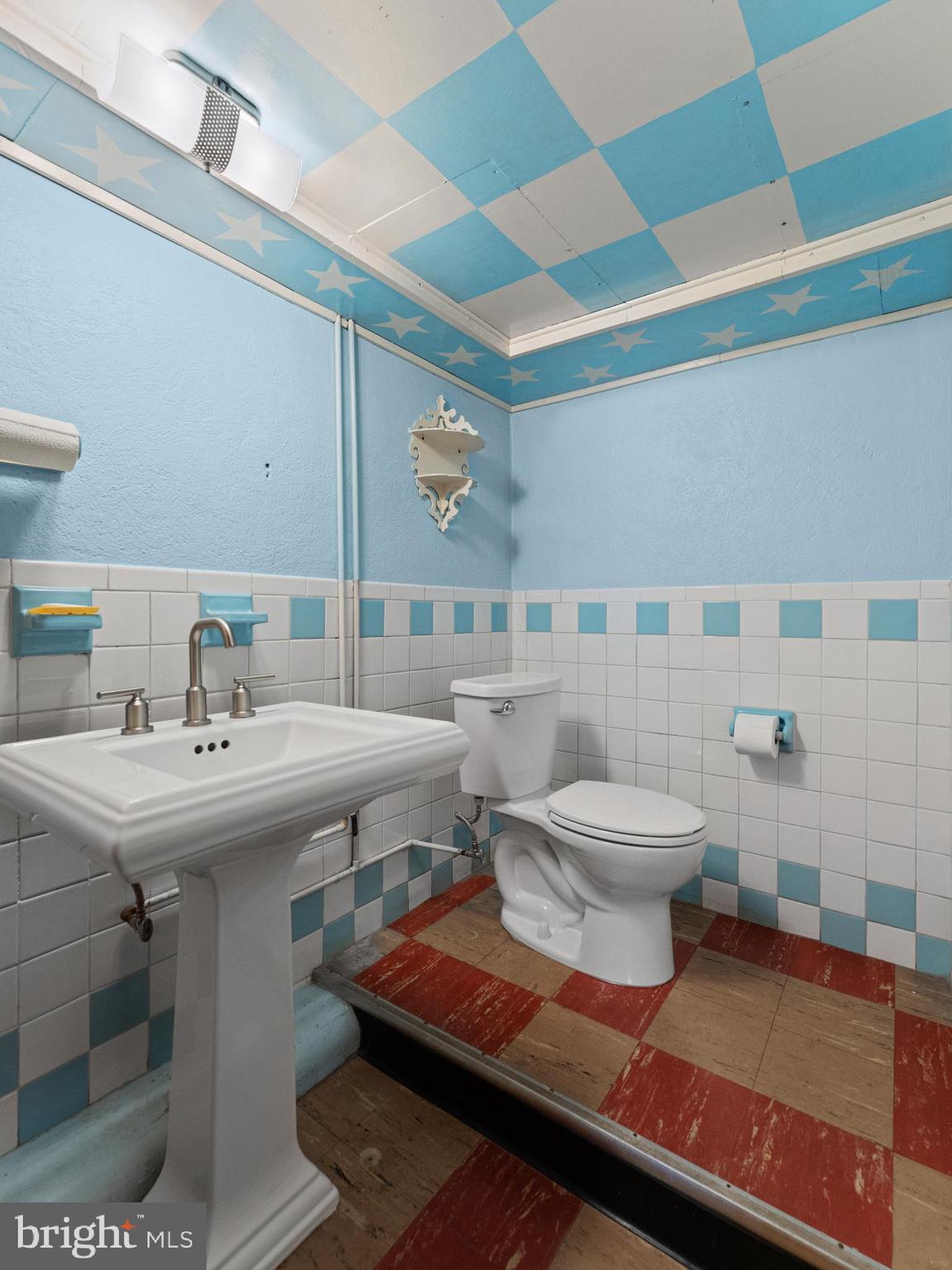 198 S LINCOLN AVENUE