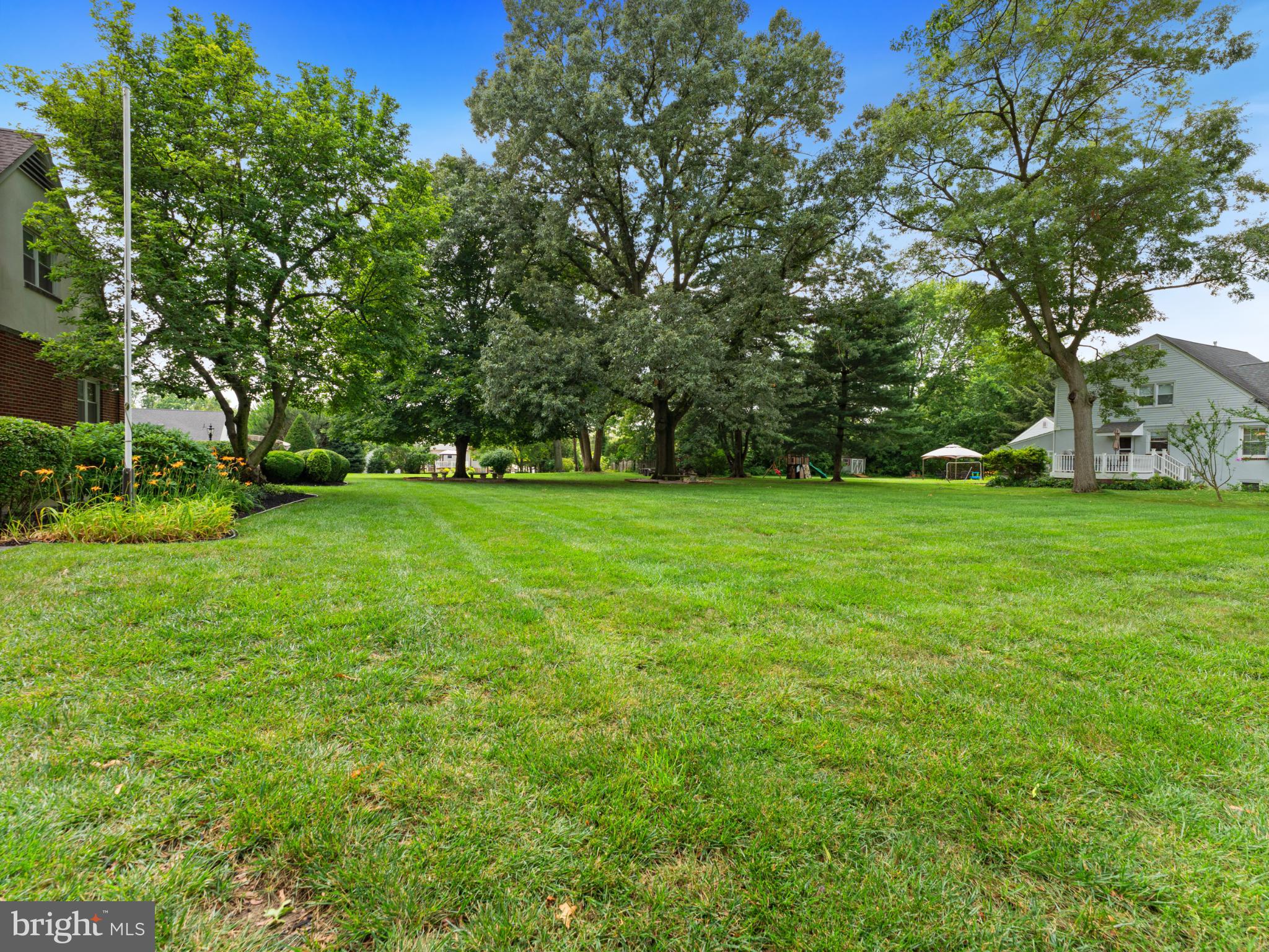 198 S LINCOLN AVENUE