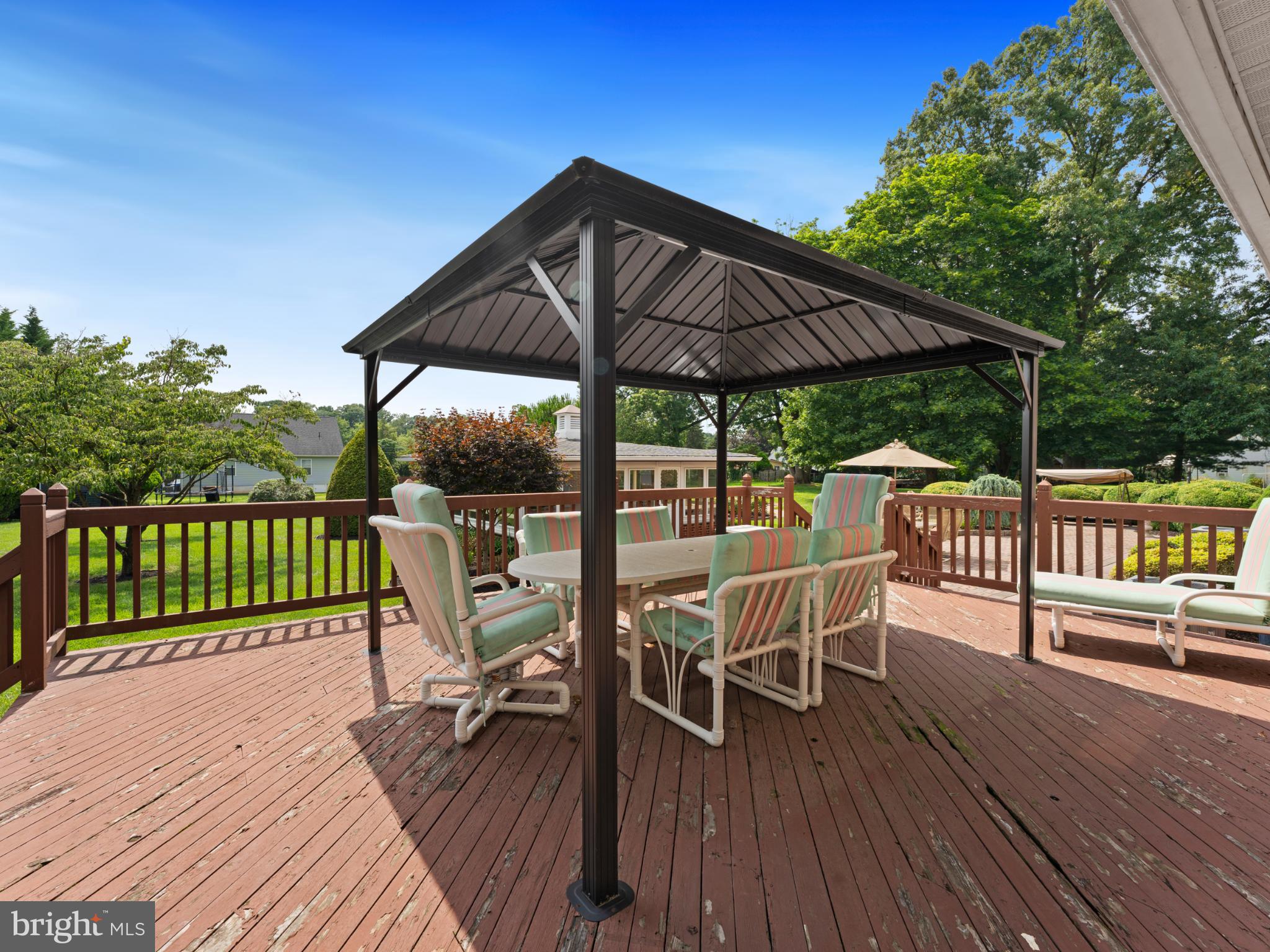 198 S LINCOLN AVENUE