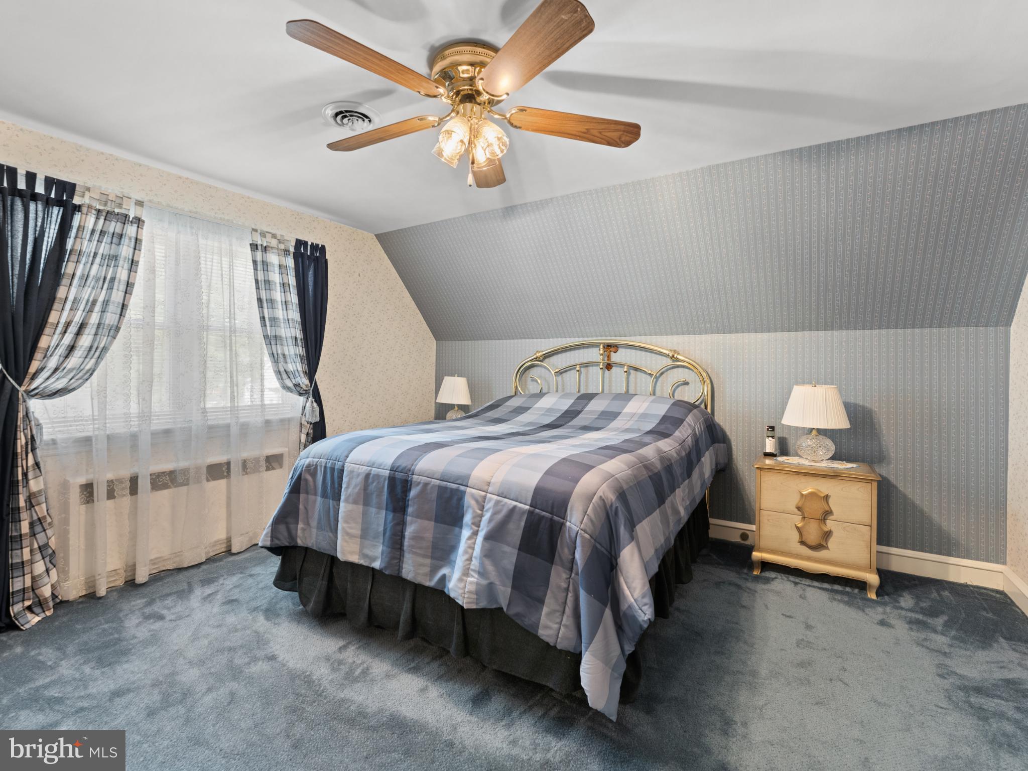 198 S LINCOLN AVENUE