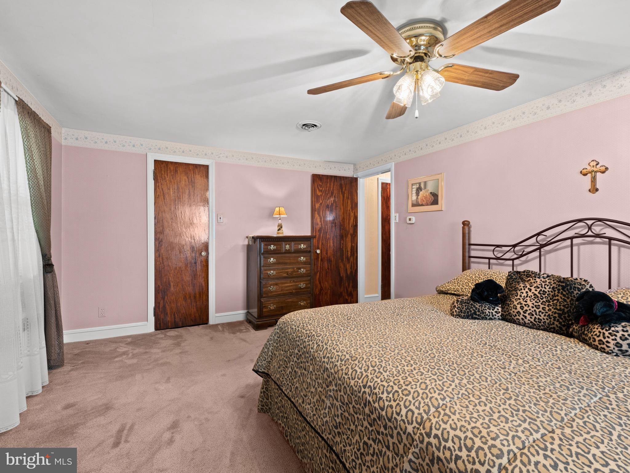 198 S LINCOLN AVENUE