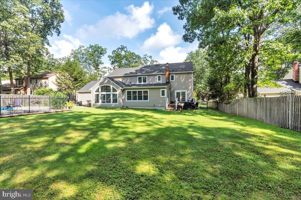 8 STONEHENGE DRIVE