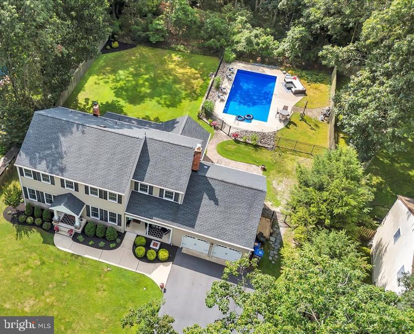 8 STONEHENGE DRIVE