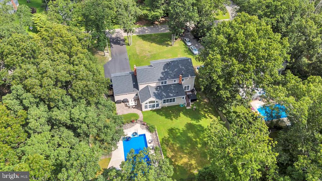8 STONEHENGE DRIVE