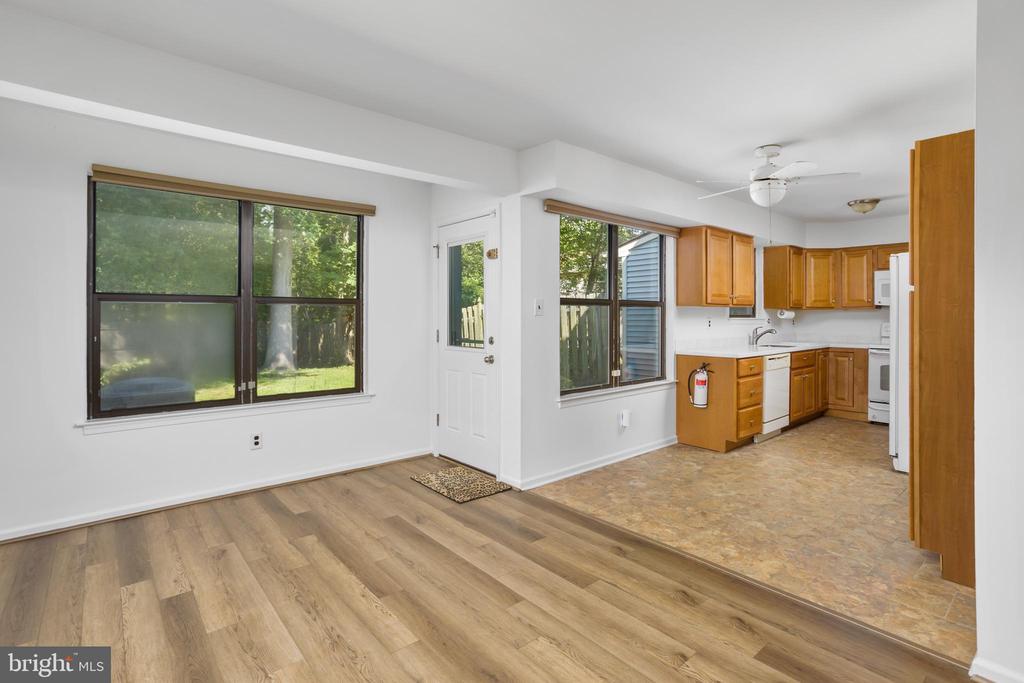 204 FOXWOOD LANE