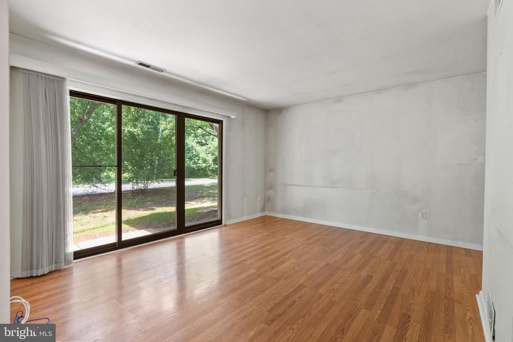 7a E Daisy Ln