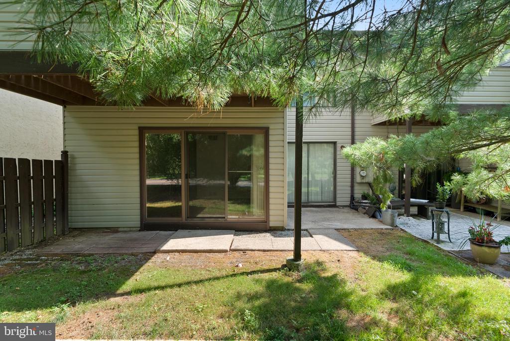7a E Daisy Ln