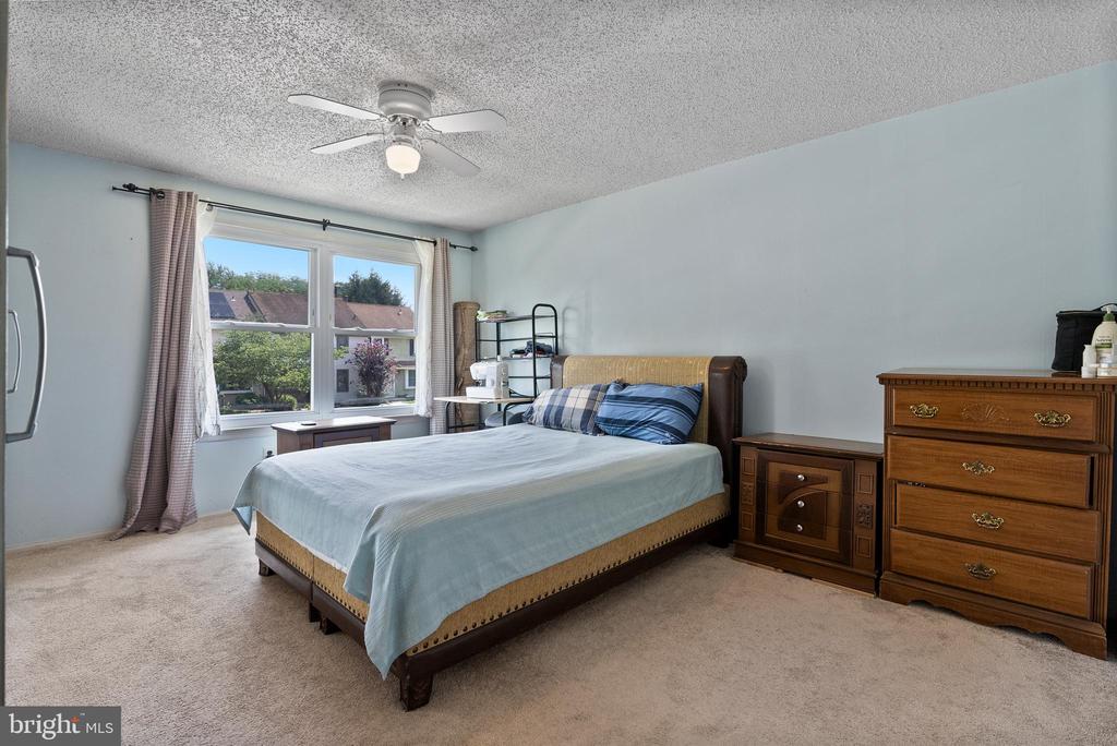 1404 Arrowwood Ct