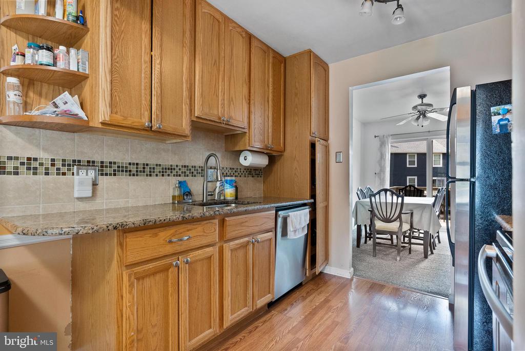 1404 Arrowwood Ct