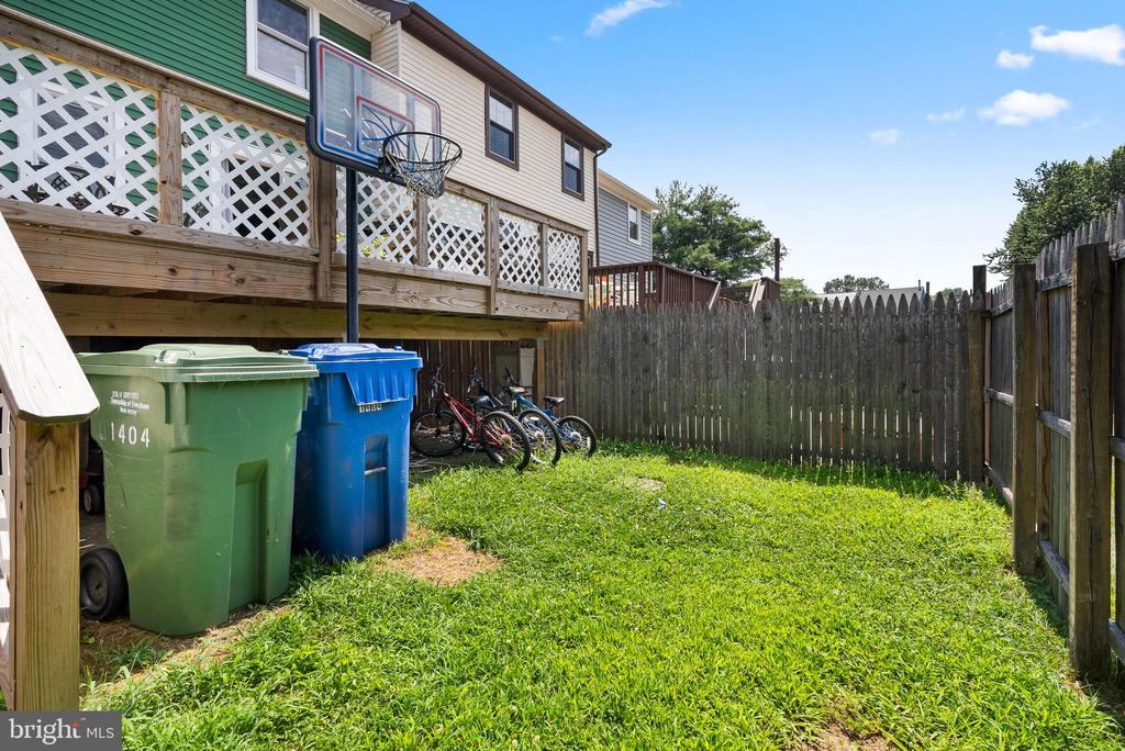 1404 Arrowwood Ct