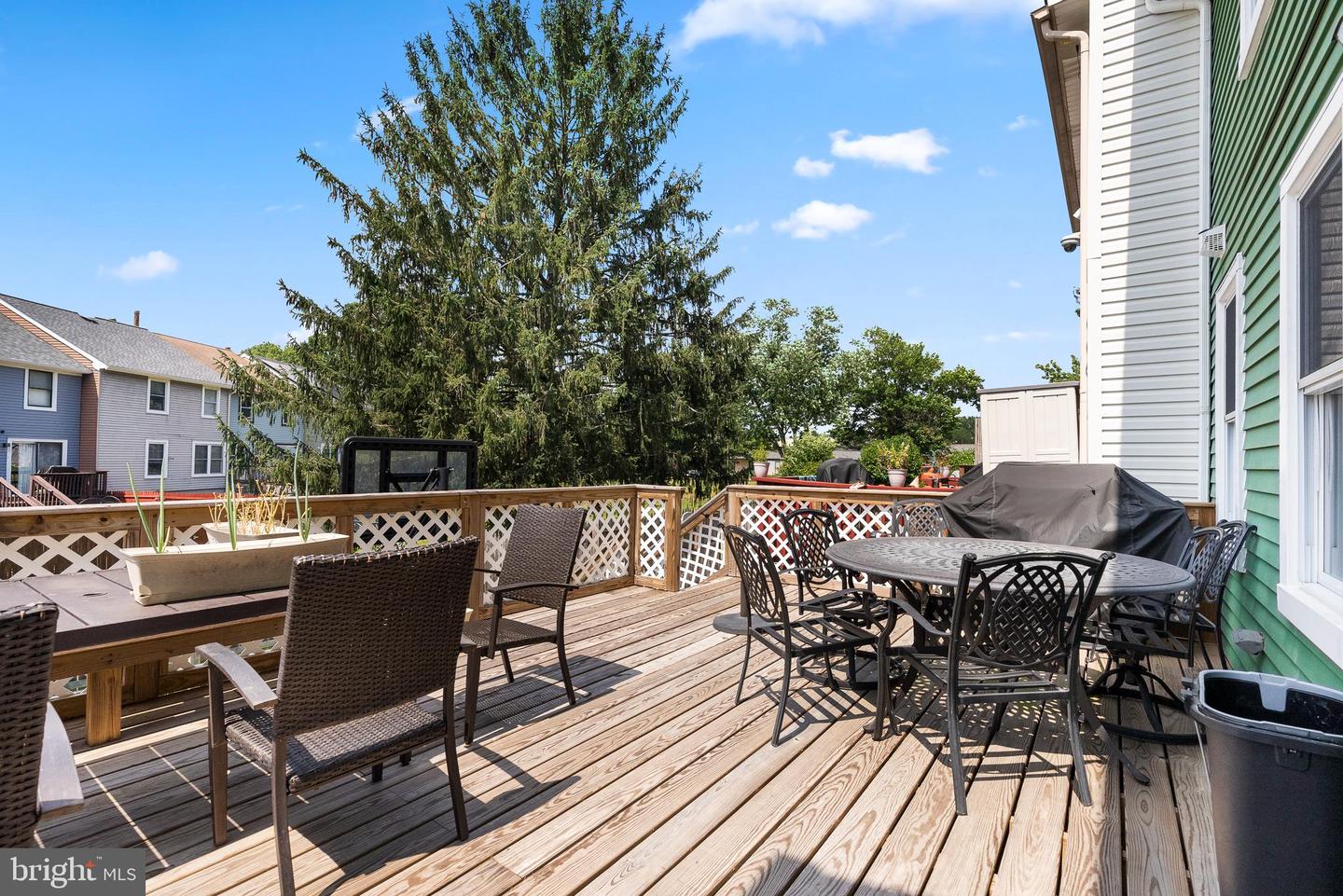 1404 Arrowwood Ct