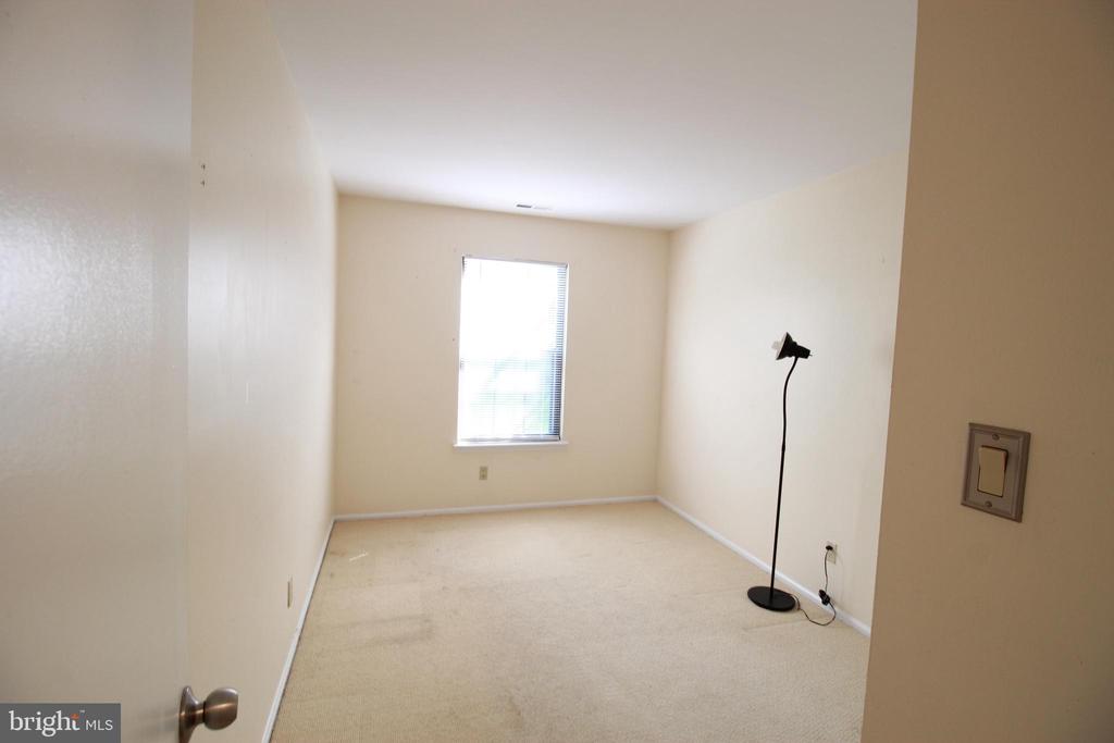 207A DERRY HILL COURT