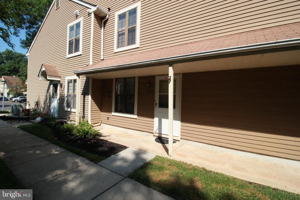 207A DERRY HILL COURT