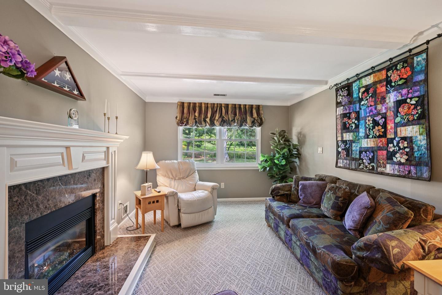 7 Iron Gate Rd