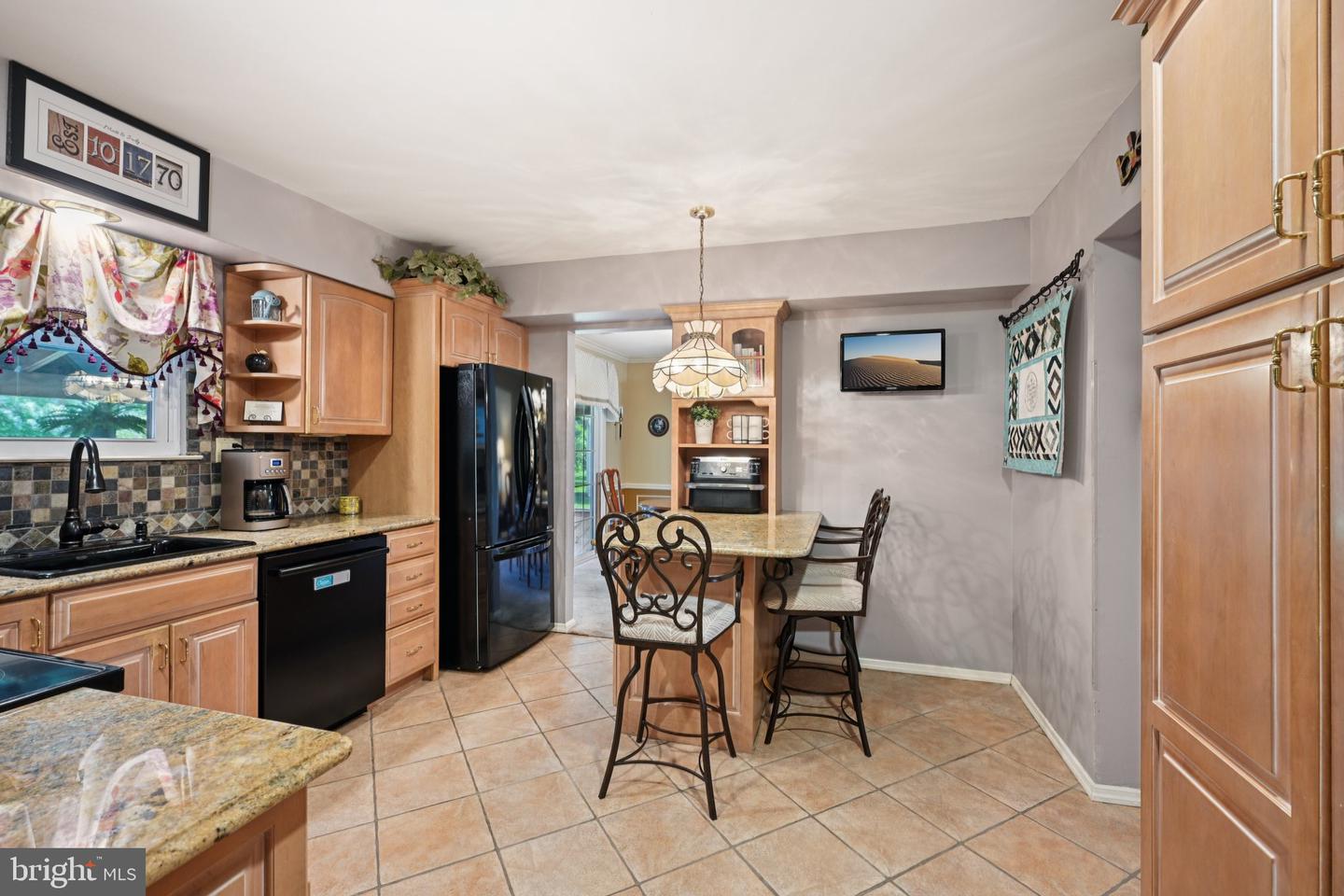 7 Iron Gate Rd
