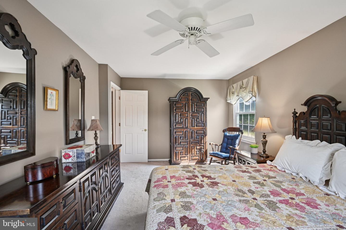 7 Iron Gate Rd