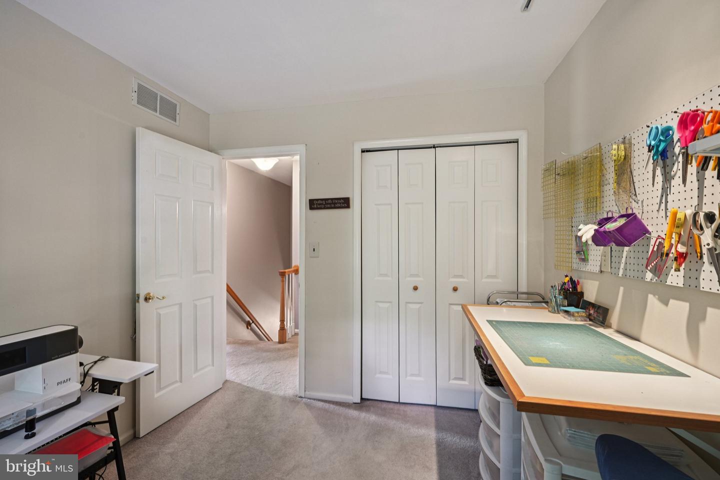 7 Iron Gate Rd