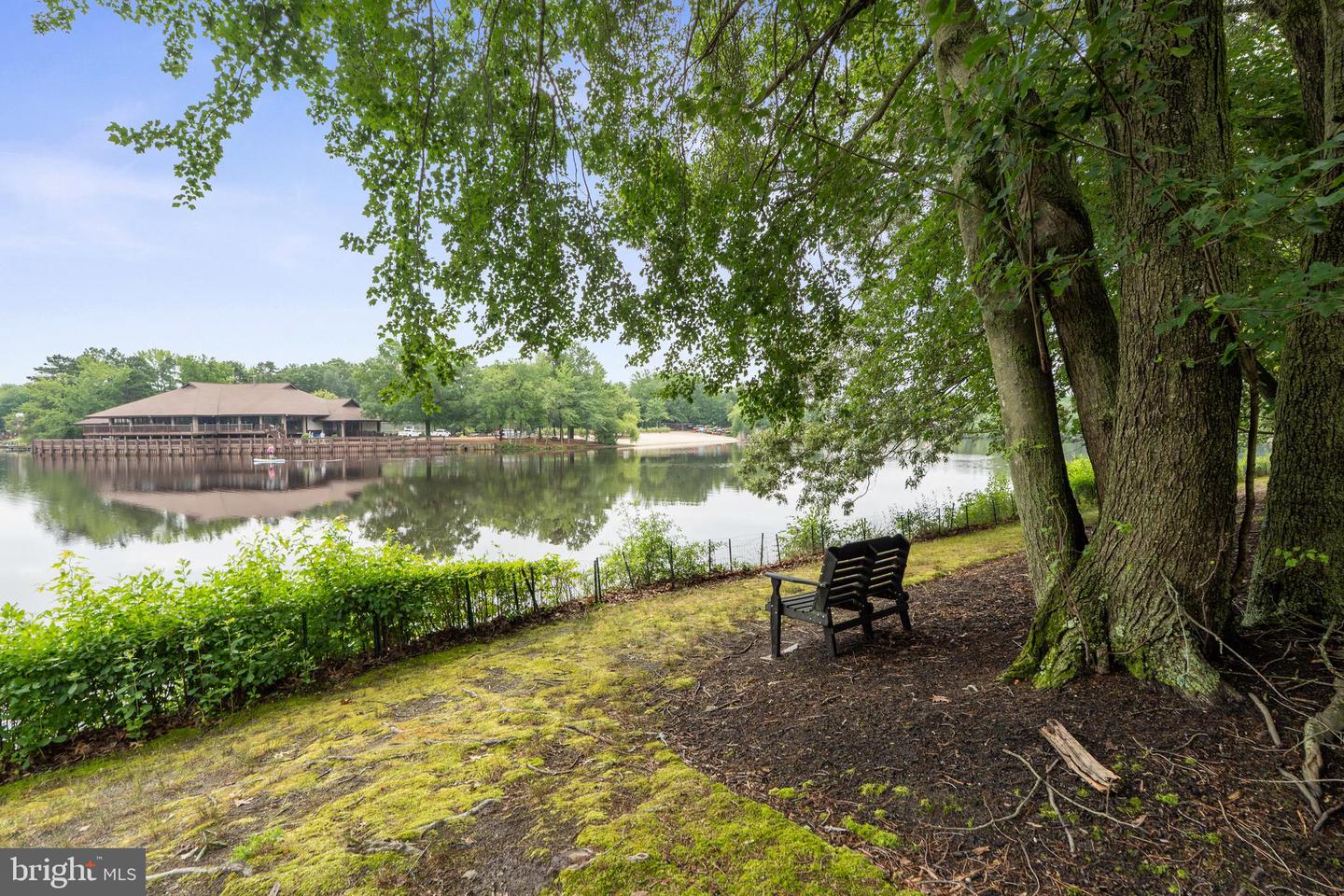 44 Woodlake Dr
