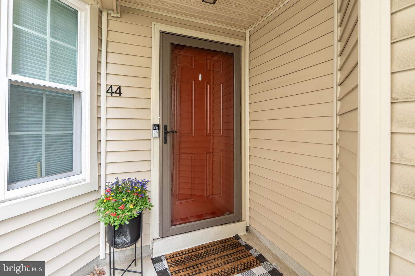 44 Woodlake Dr