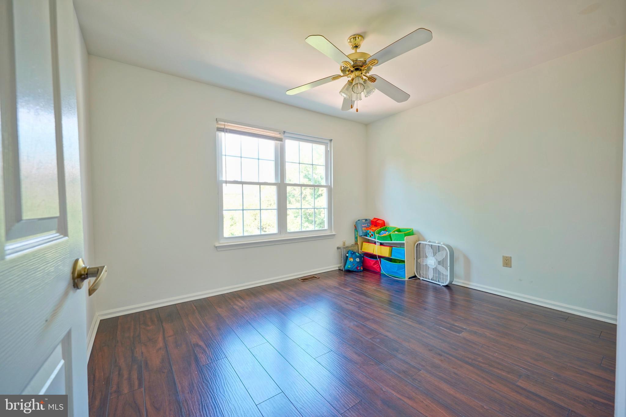 54 SANDHURST DRIVE