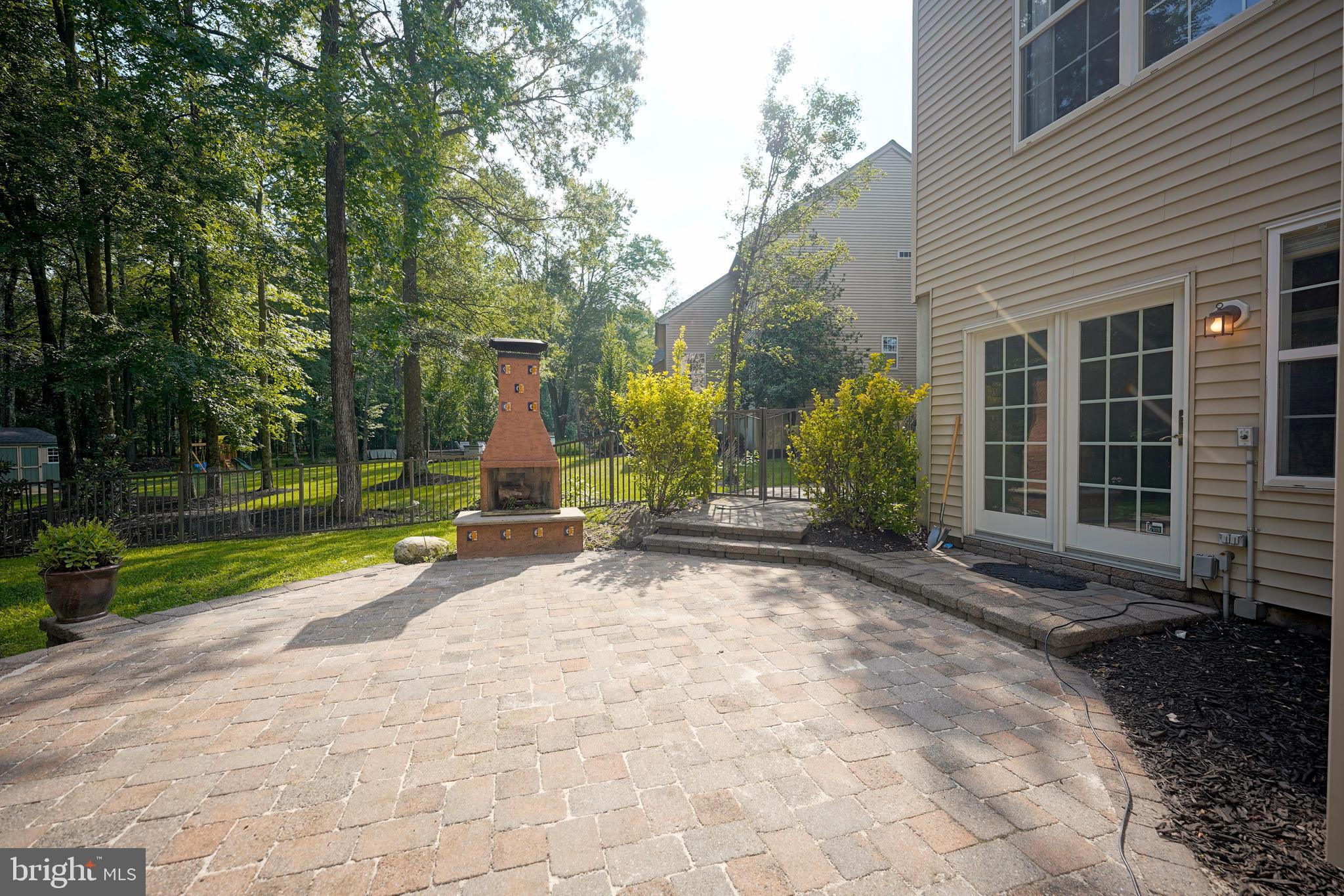16 PALOMINO DRIVE
