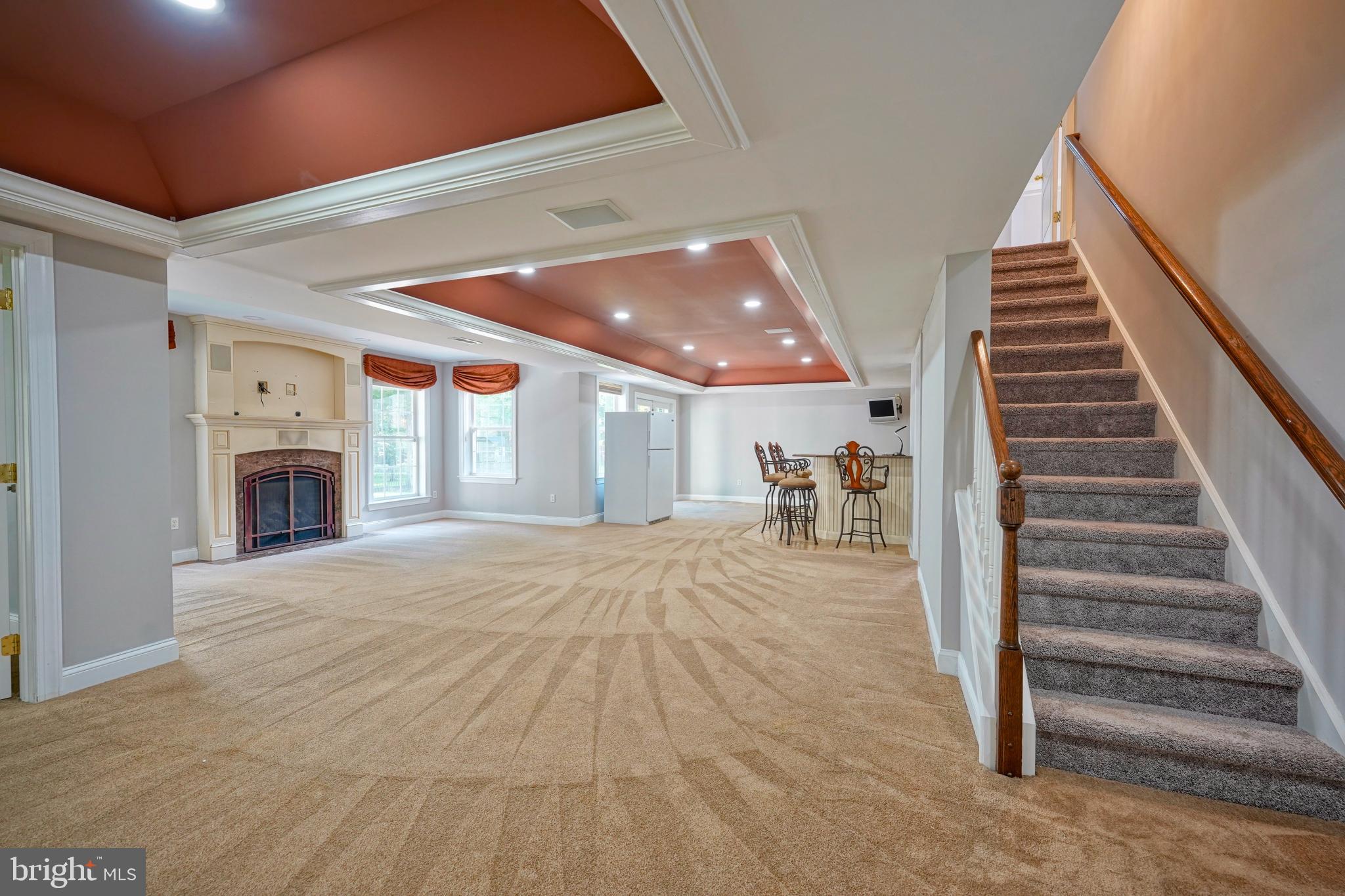 16 PALOMINO DRIVE