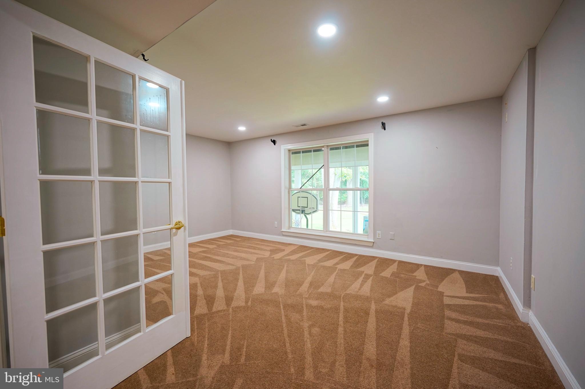 16 PALOMINO DRIVE