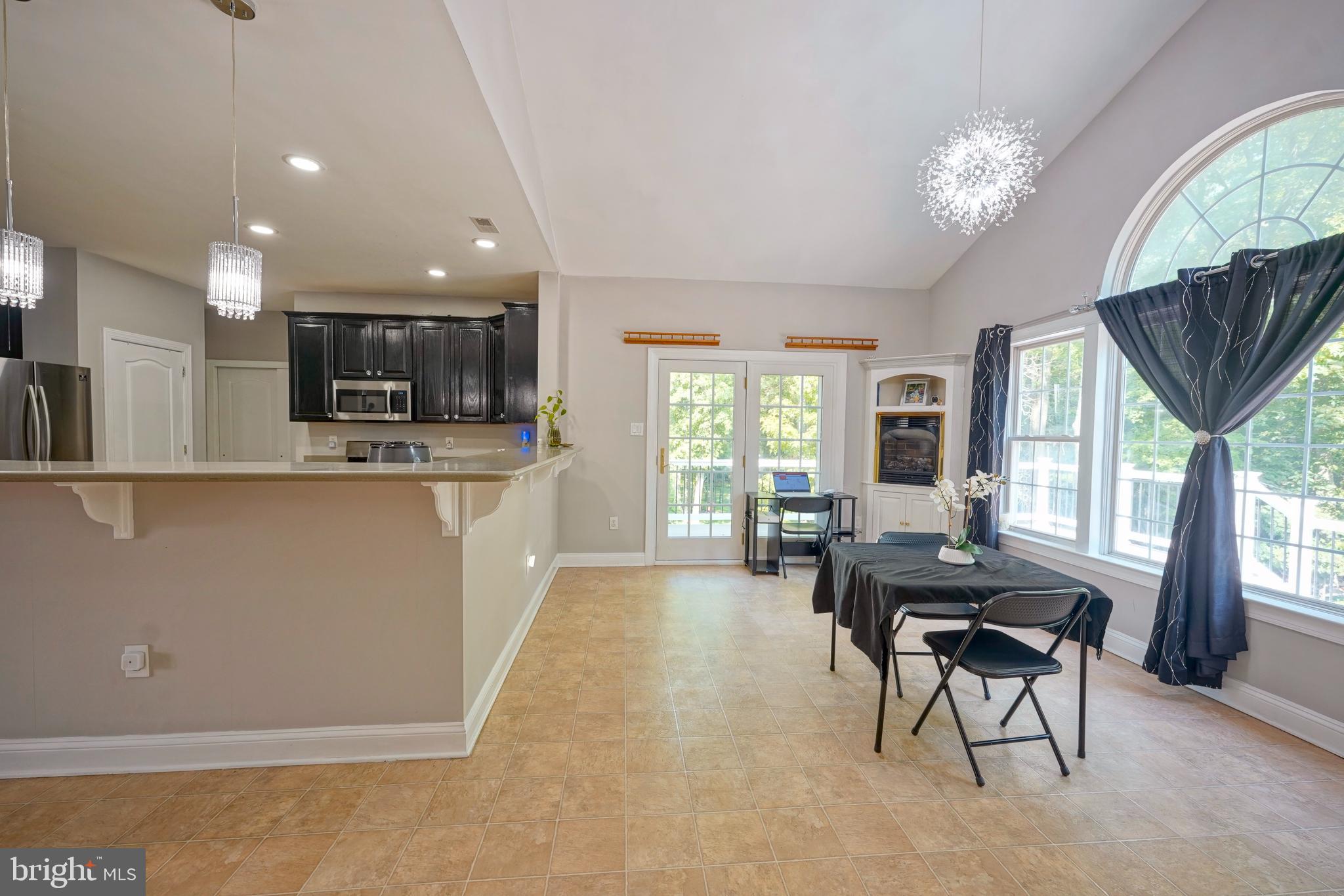 16 PALOMINO DRIVE