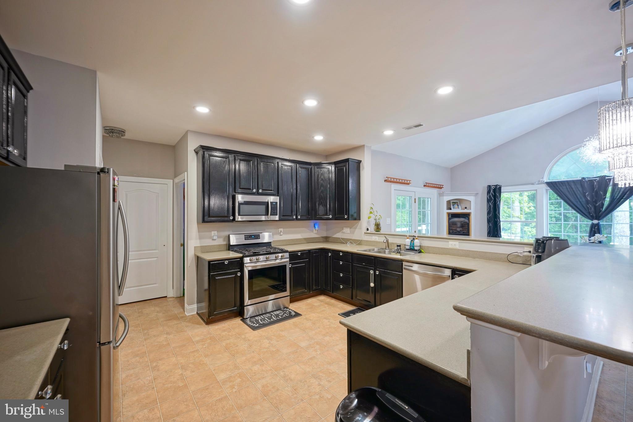 16 PALOMINO DRIVE