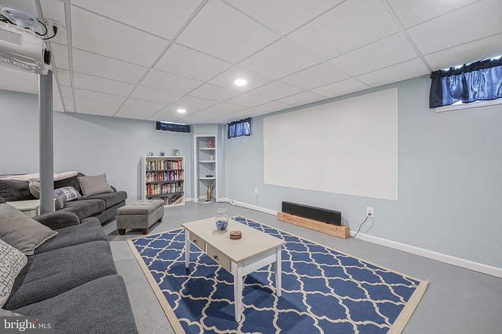 1 PADDOCK WAY