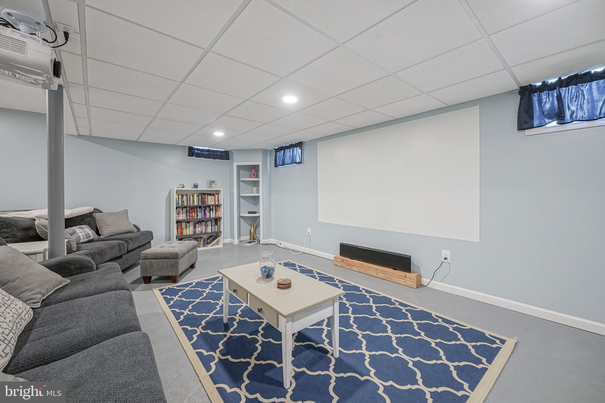 1 PADDOCK WAY