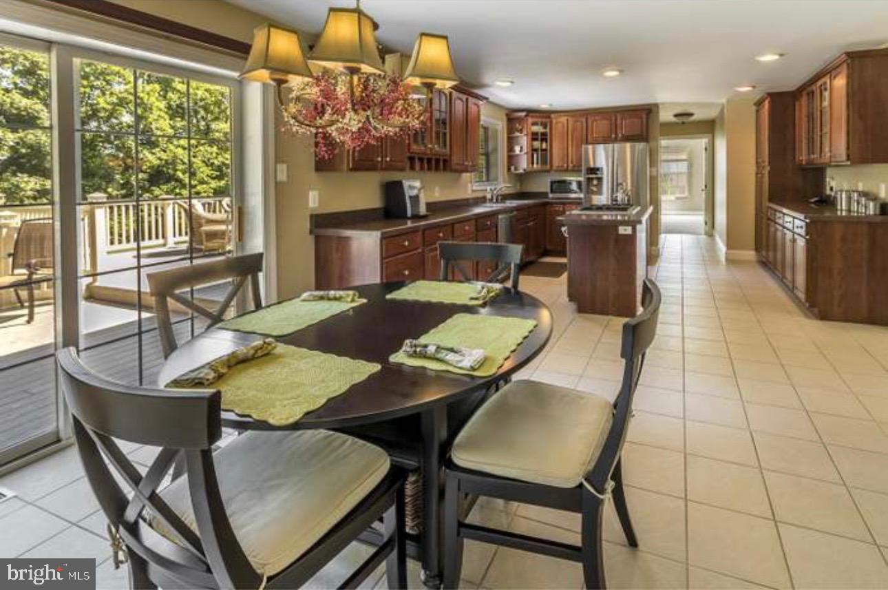 29 ELMWOOD RD S