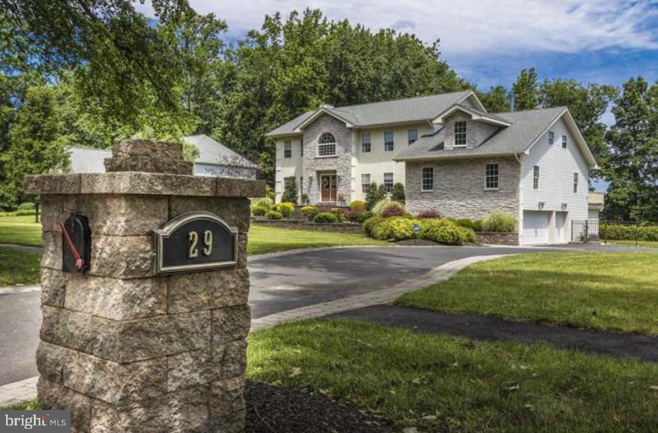 29 ELMWOOD RD S
