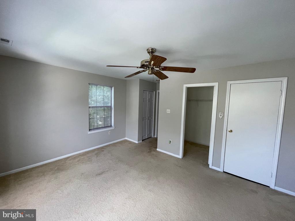 35 SUMMIT COURT