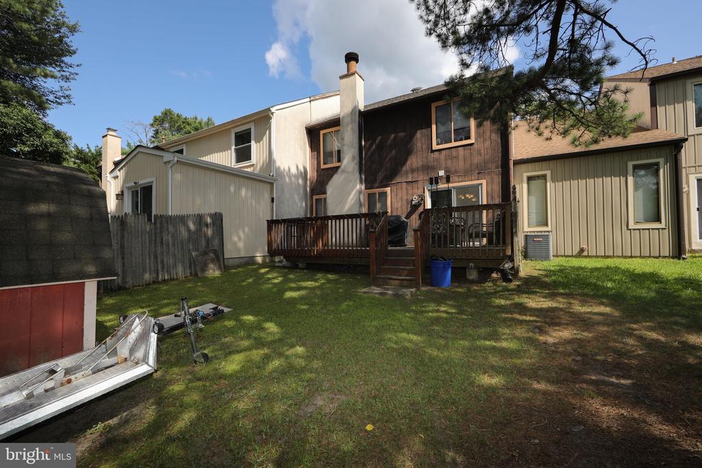 20 QUEEN ANNE COURT