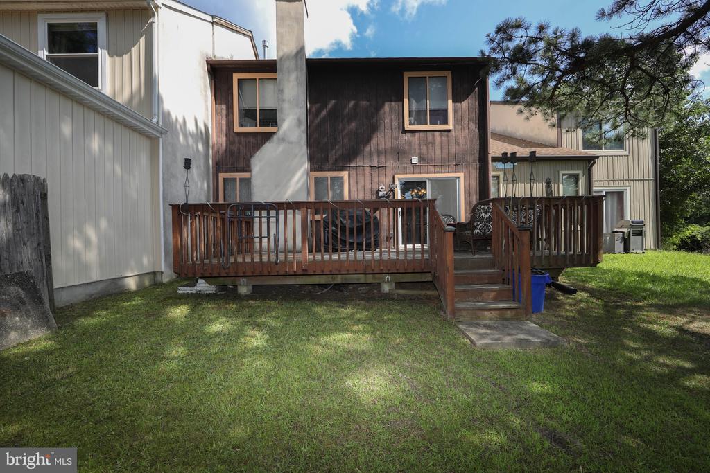 20 QUEEN ANNE COURT