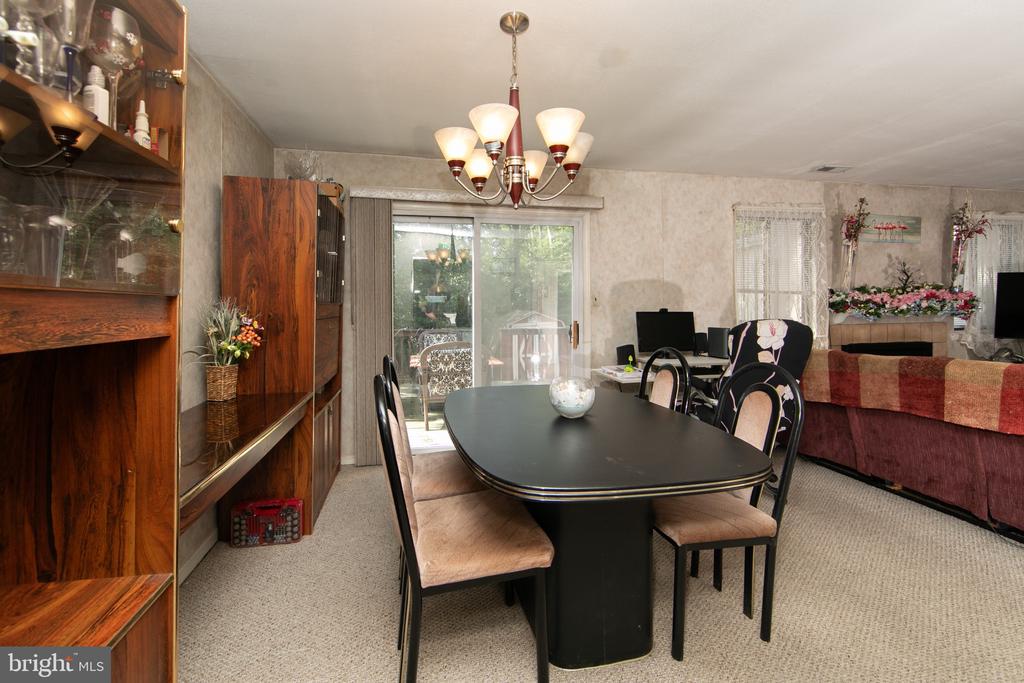 20 QUEEN ANNE COURT