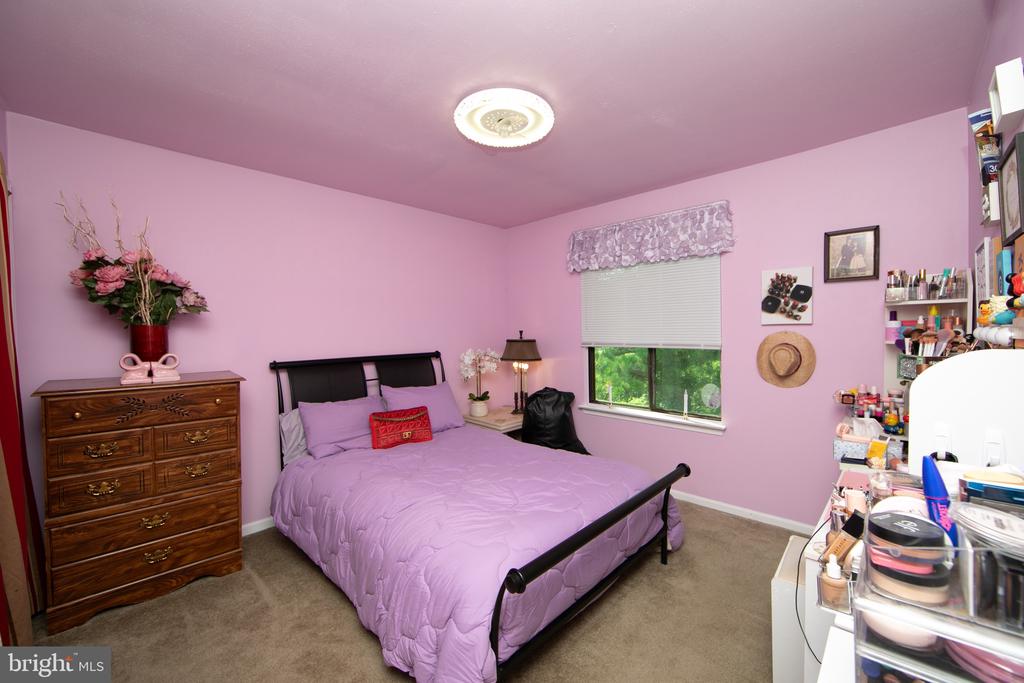 20 QUEEN ANNE COURT