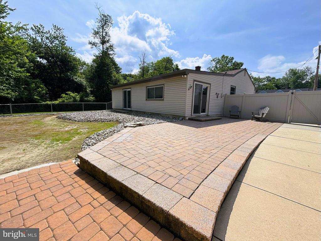 3 CALDWELL AVENUE