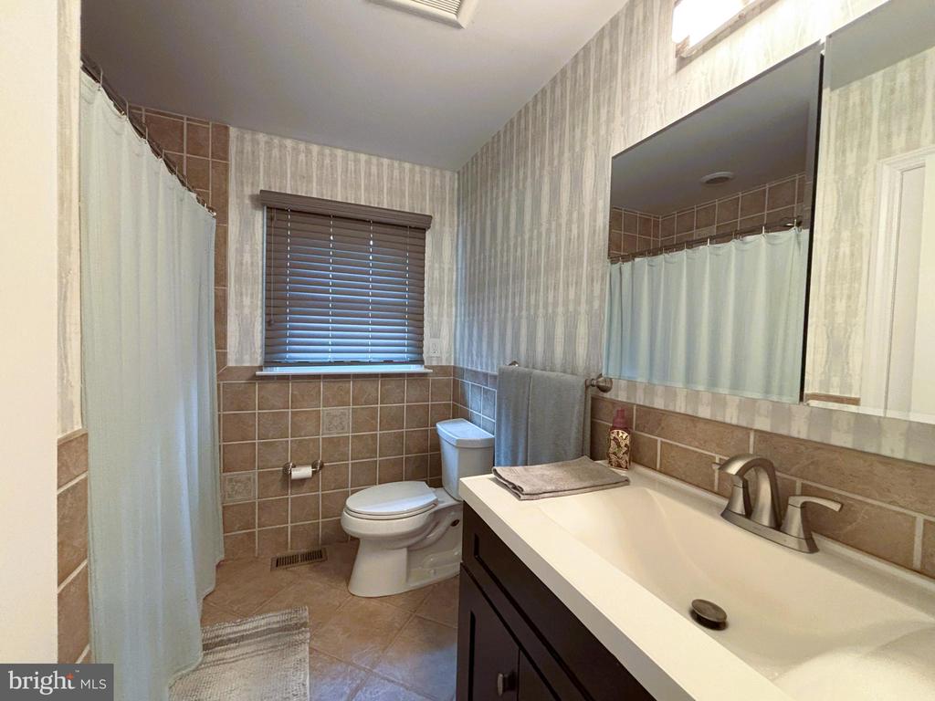 3 CALDWELL AVENUE