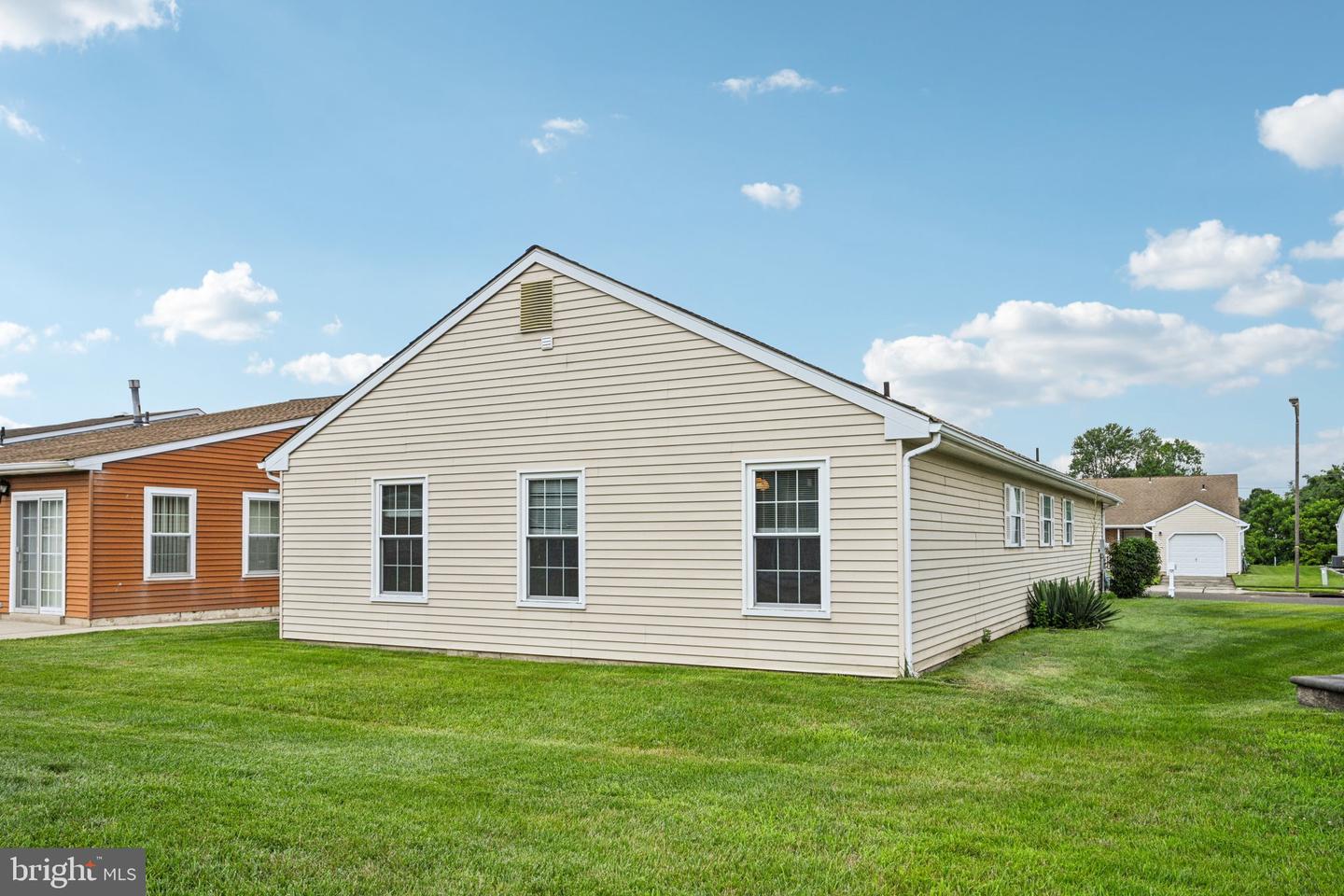 10 Eddystone Way
