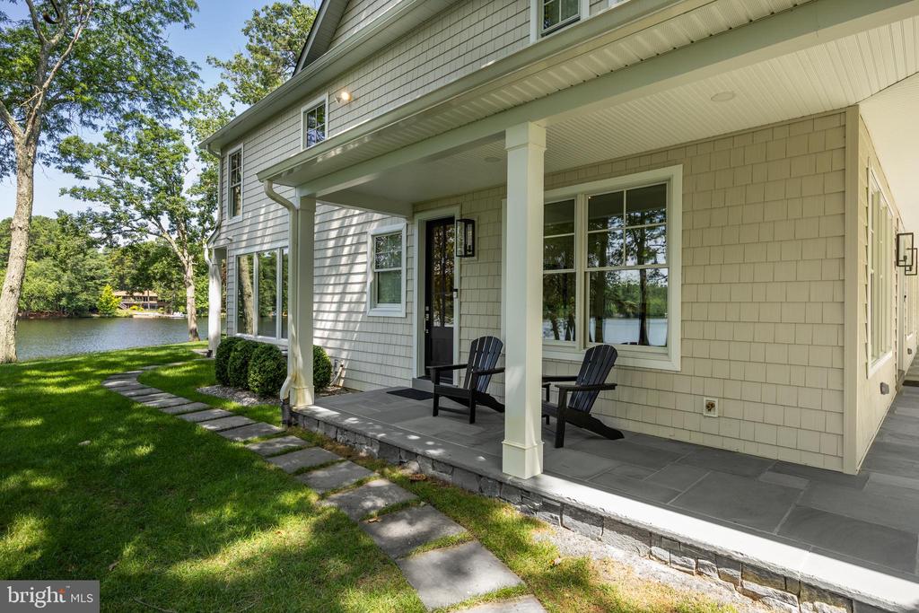 21 E CENTENNIAL DRIVE