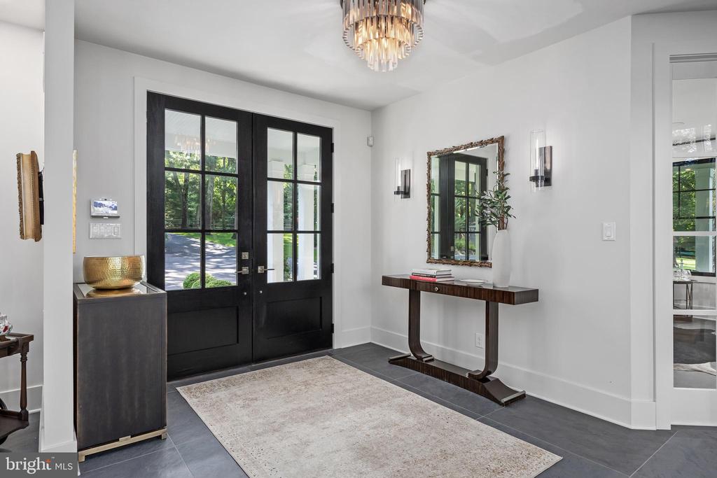 21 E CENTENNIAL DRIVE